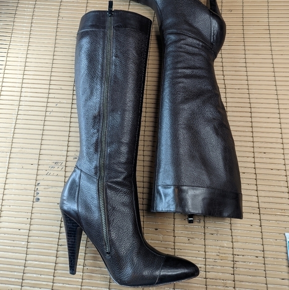 Saks Fifth Avenue women's Brown leather 18" Tall riding Boots Size 7M 13" calf. - Picture 7 of 11